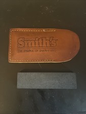 Pietra per affilare vintage Smith's Pocket Arkansas USA con custodia in pelle