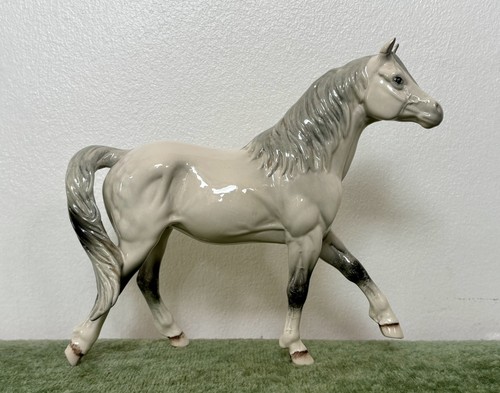 Royal doulton welsh mountain - doulton,