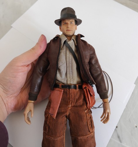 Indiana jones action figure - indiana,