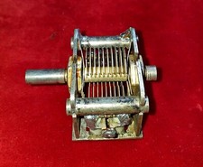 CONDENSATORE VARIABILE A 1