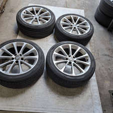 SX. DISCO RUOTA POST. IN LEGA per FIAT CROMA (2T) 1.9 Mjt 16V 04ea04 735463360