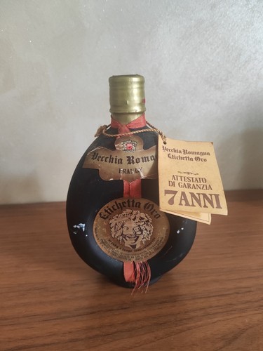 Vecchia romagna etichetta oro - etichetta,