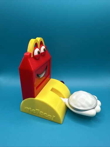 Mcdonald happy meal pie - pie, face
