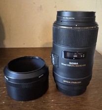 Sigma 105 mm f/2.8 EX DG OS