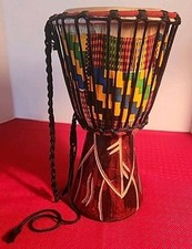 Djmbe africano (tamburo) fatto