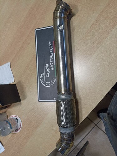 Downpipe dekat tubo - dekat, rimozione