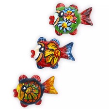 Magnete calamita in ceramica siciliana a forma di Pesce con decoro casuale - L 5
