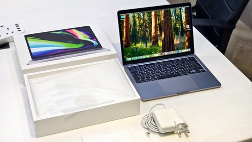 Apple macbook pro m1 - apple, chip