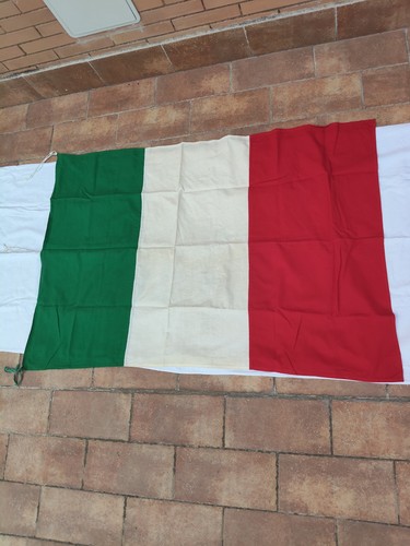 Bandiera tricolore italia - tricolore,