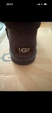 ugg bailey Button