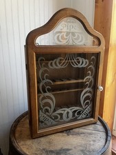 Vetrina portapipe in legno