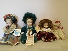 Bambole, numero 4, piccole di