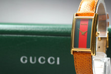 [Ecc + 5 con cassa] Orologio