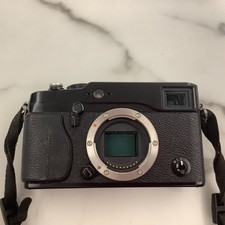 Fujifilm X-Pro1 fotocamera digitale mirrorless 16,3 megapixel solo corpo sensore CMOS nero