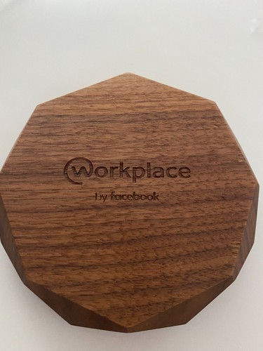 Facebook solid wood wireless
