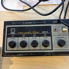 Roland BOSS KM-4 Instrument