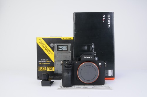 Sony alpha iii - sony, (ilce-7rm3)