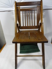 Sedia antica vintage in legno