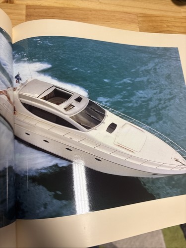 The company book - company, yacht