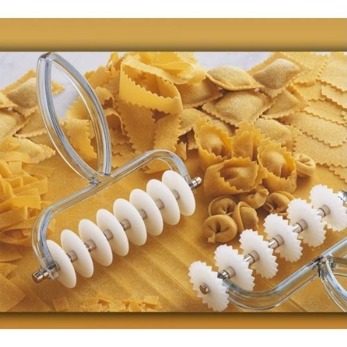 Rullo taglia pasta con - pasta,