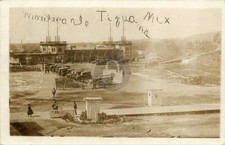 1920s Tijuana Messico MT Montana Rio scena di strada auto RPPC foto cartolina COPIA