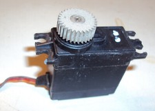 Servo standard tipo JR