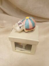 BOMBONIERA NASCITA BATTESIMO IN CERAMICA CON ASTUCCIO VETRINETTA  PREZZI STOCK 