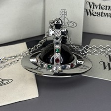 Vivienne Westwood Sfera