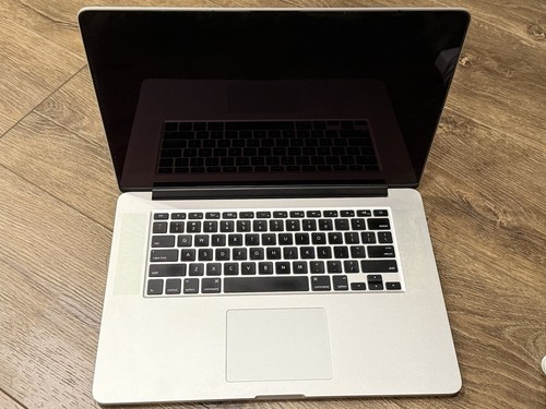 Apple macbook pro a1398 - pro,