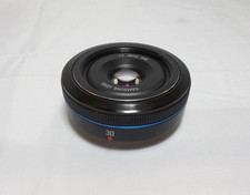 Samsung 30 mm f/2.0 obiettivo