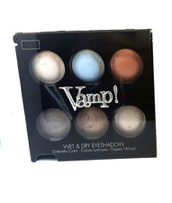 PUPA VAMP WET E DRY OMBRETTO PLACCA DI CAMPIONARIO CON 6 COLORI