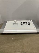 Joystick arcade Qanba Pearl PlayStation 4 pronto per il torneo Q3-PS4-01E