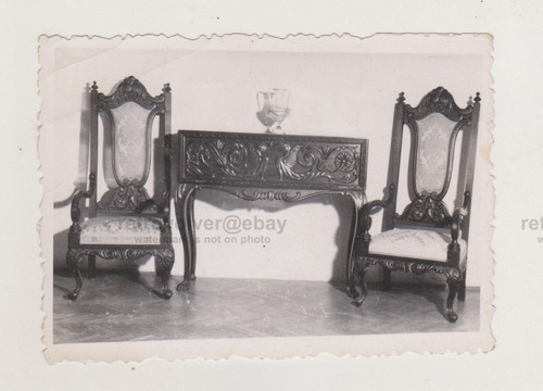Tavolo interno stanza antico