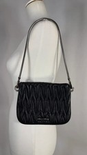 Pochette matelassée Sassy