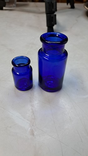 Bottiglie medicinali blu - medicinali,,
