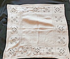 Centrino Lino Ricamo Ricamata