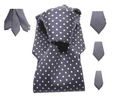 Cravatta blu a pois bianchi