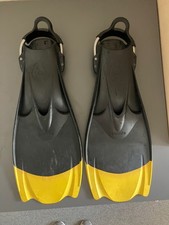 Pinne Hollis F1 Bat Fin taglia