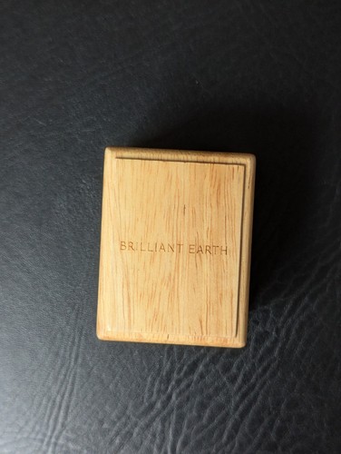 Scatola porta anelli - , legno