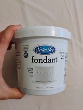 Fondente bianco ghiaccio