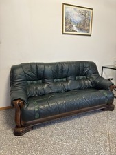 Salotto in pelle con tavolino