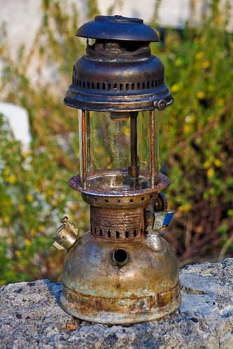 Vecchia rara lanterna - e,