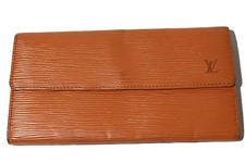 LOUIS VUITTON Epi Pochette