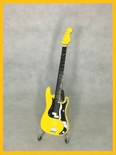 Chitarra in miniatura basso elettrico 4 corde giallo collezione chitarre Fazley