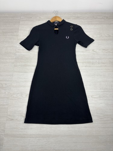 Abito fred perry - perry, winehouse