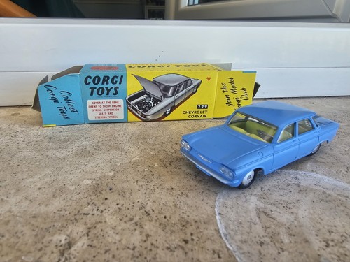 Corgi toys 229 chevrolet - -,