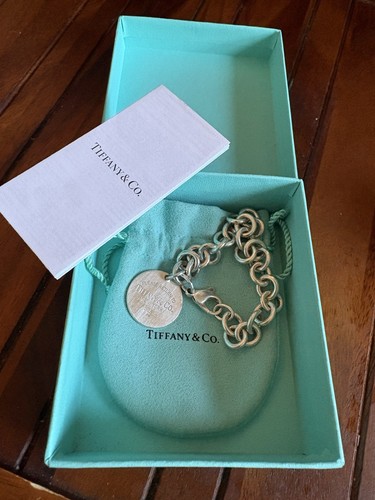 Bracciale please return - please, to