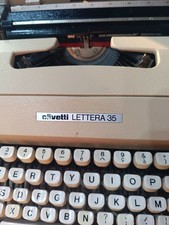 macchina da scrivere olivetti