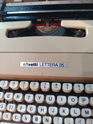 Macchina scrivere olivetti - da,