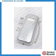 Vaso di espansione con staffa